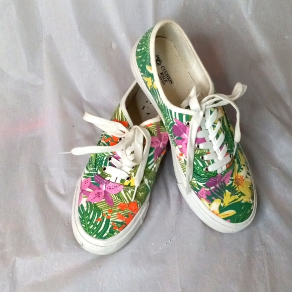 Avon Shoes - Avon sneakers flower design size 8